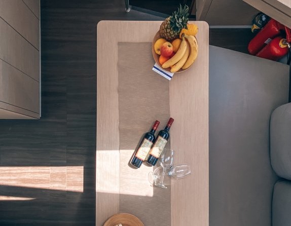 Fountaine Pajot Lucia 40