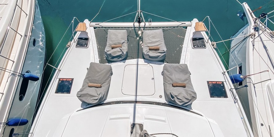 Fountaine Pajot Lucia 40