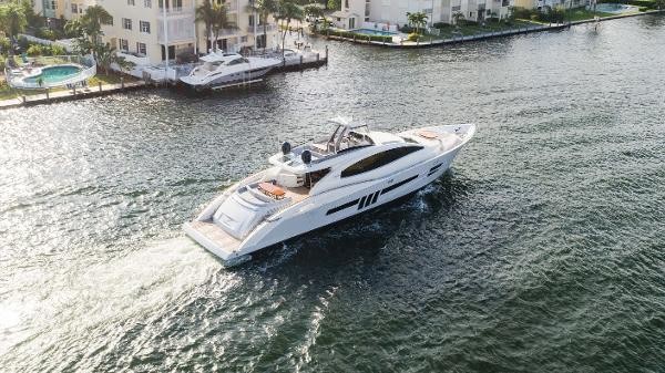 Lazzara Yachts LSX 92
