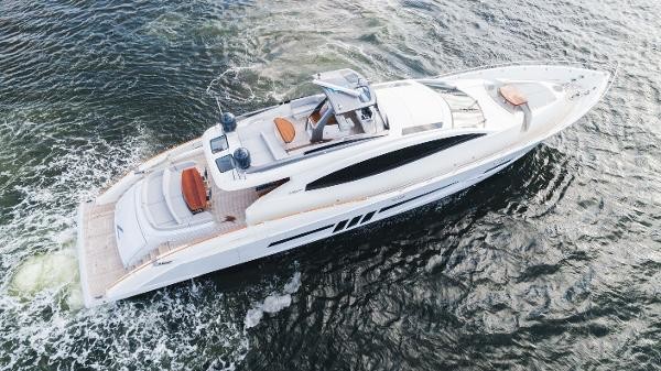 Lazzara Yachts LSX 92