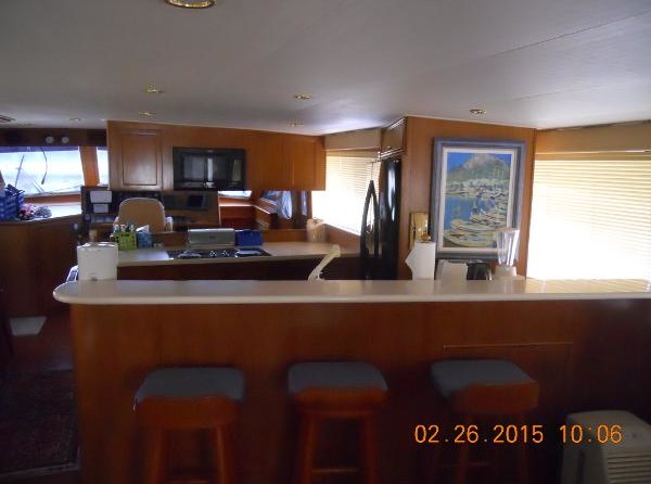 Vantare Cockpit Motoryacht