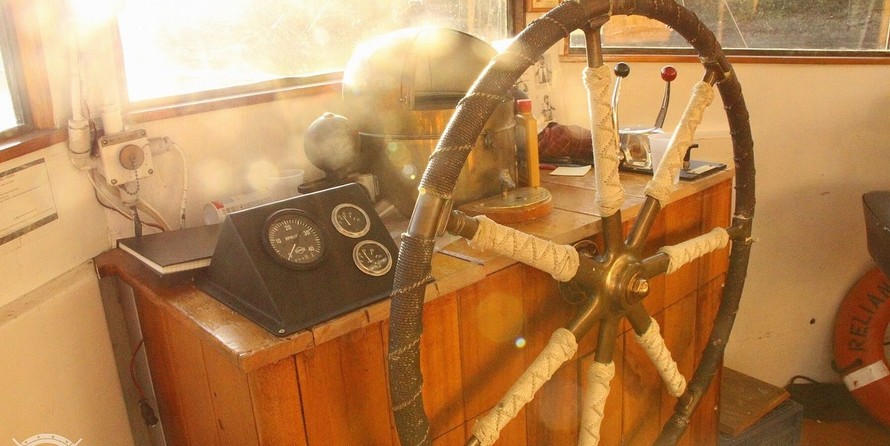 Custom-Craft Box Boat 63