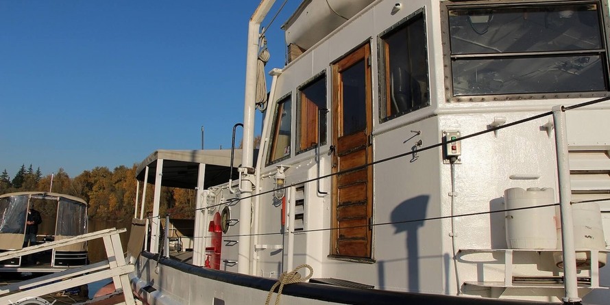 Custom-Craft Box Boat 63