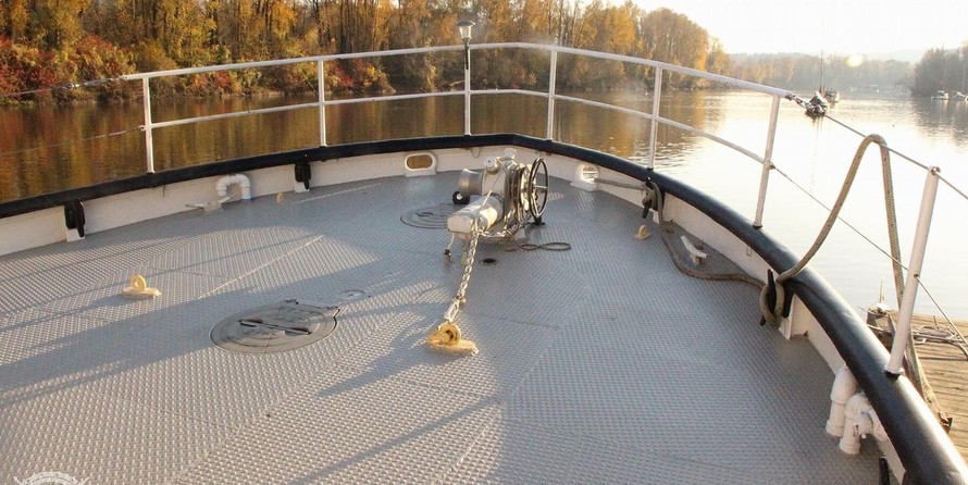 Custom-Craft Box Boat 63