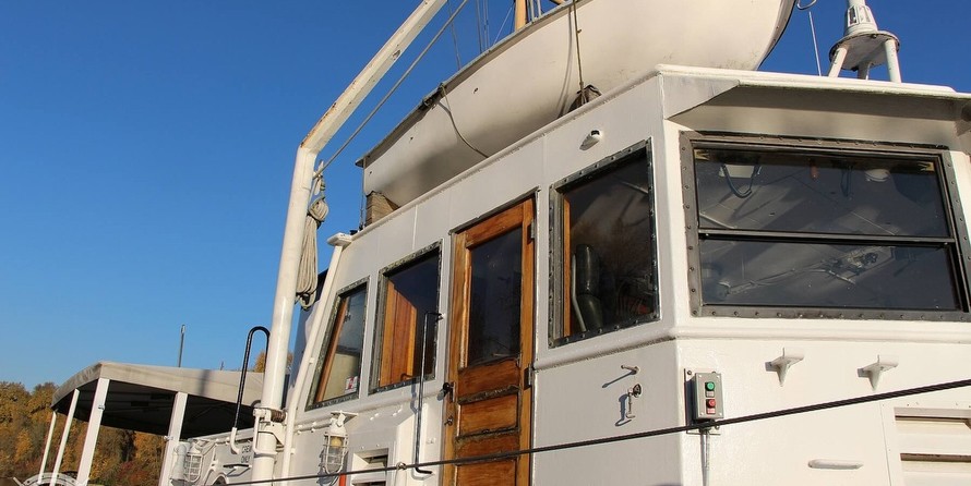 Custom-Craft Box Boat 63