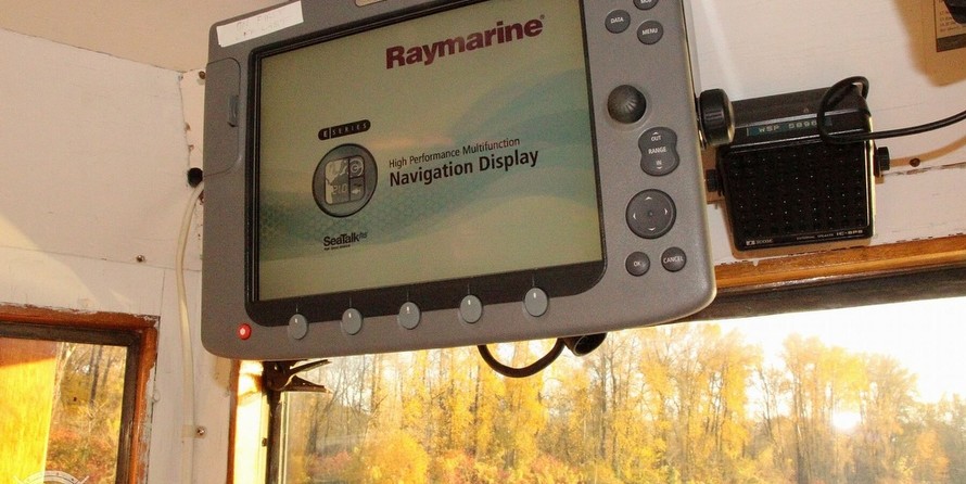 Custom-Craft Box Boat 63