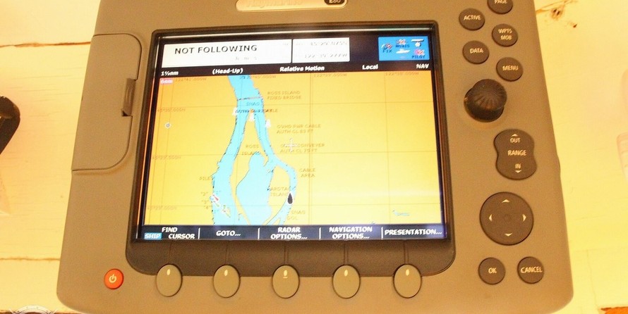 Custom-Craft Box Boat 63