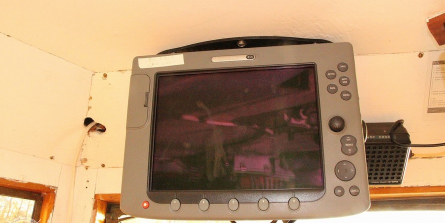 Custom-Craft Box Boat 63