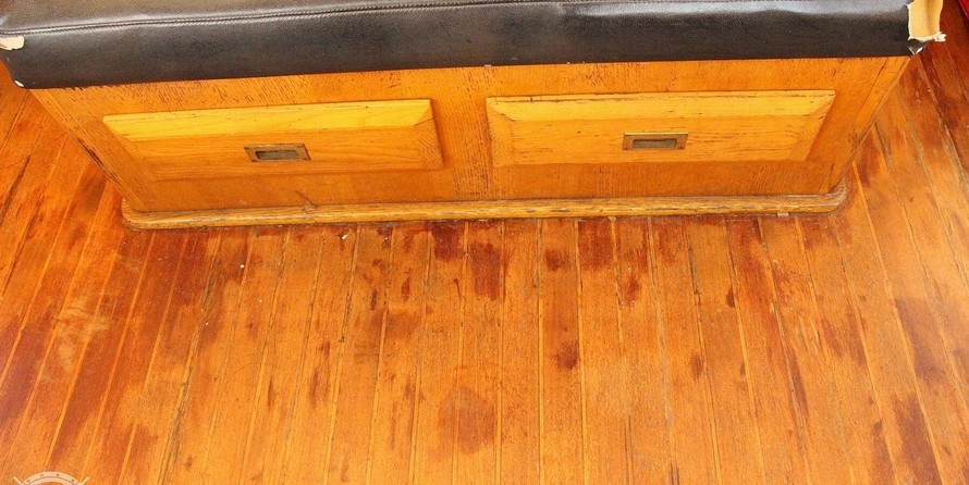 Custom-Craft Box Boat 63