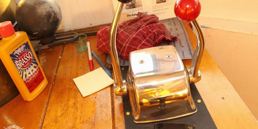 Custom-Craft Box Boat 63