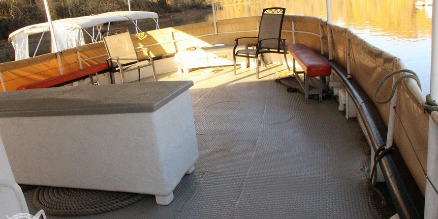 Custom-Craft Box Boat 63