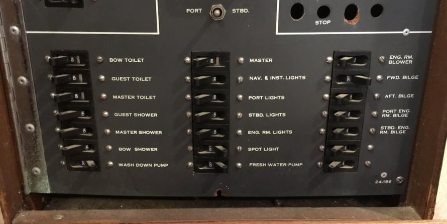 Hatteras 77 Convertible