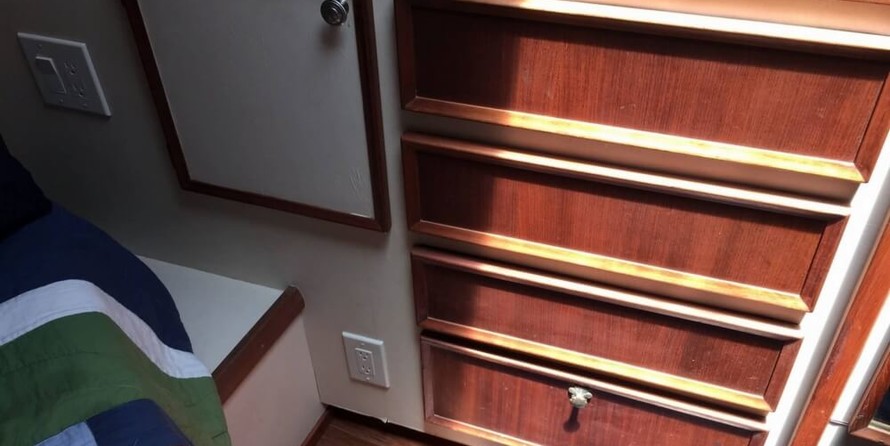 Hatteras 77 Convertible