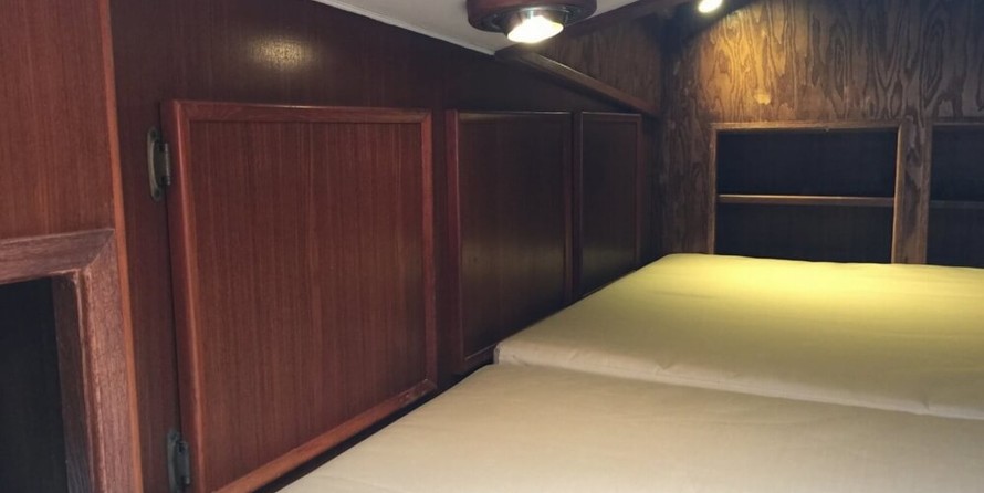 Hatteras 77 Convertible