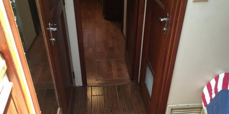 Hatteras 77 Convertible