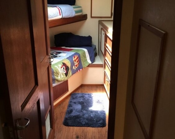 Hatteras 77 Convertible