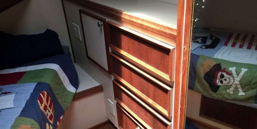 Hatteras 77 Convertible