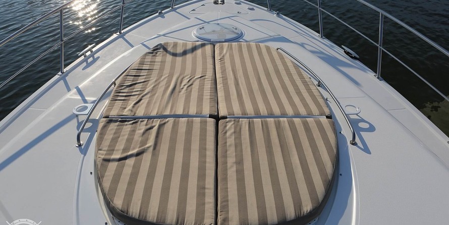 Cruisers Yachts 520 Sports Coupe