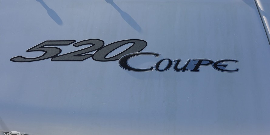 Cruisers Yachts 520 Sports Coupe