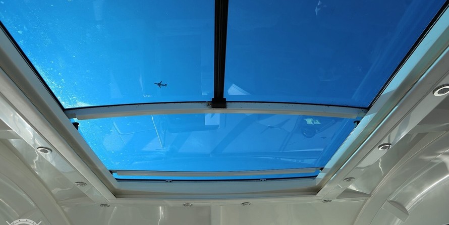 Cruisers Yachts 520 Sports Coupe