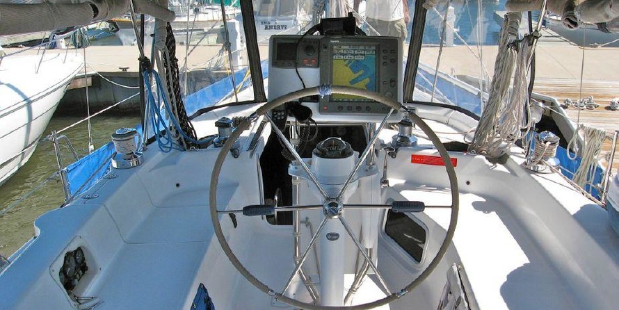Hunter Passage 420