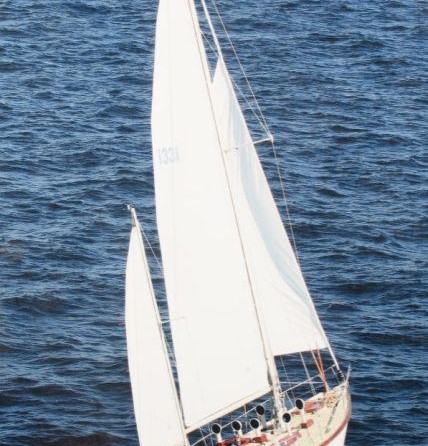 Custom Alan Gurney/Derecktor Yawl
