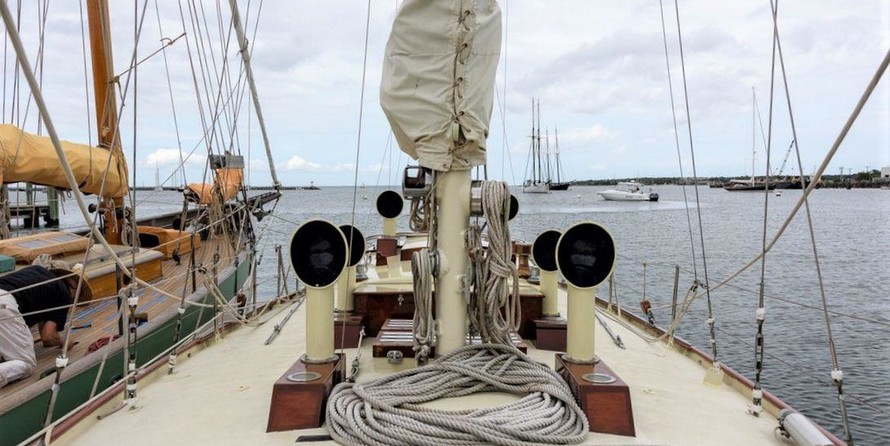 Custom Alan Gurney/Derecktor Yawl