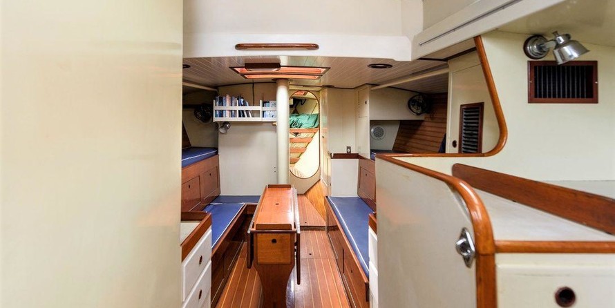 Custom Alan Gurney/Derecktor Yawl