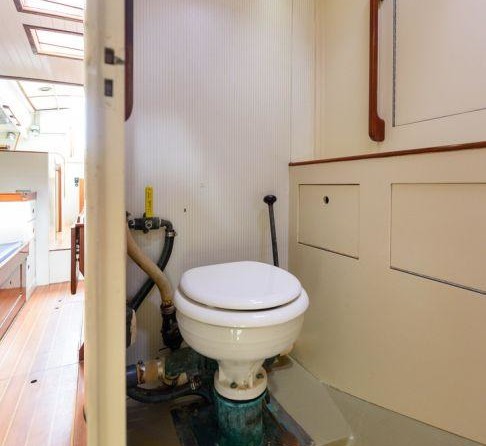 Custom Alan Gurney/Derecktor Yawl