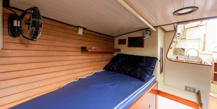 Custom Alan Gurney/Derecktor Yawl