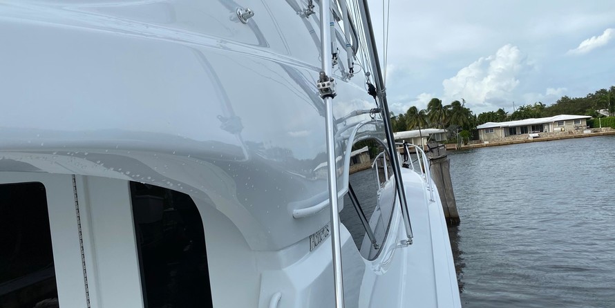 Hatteras 54 Convertible