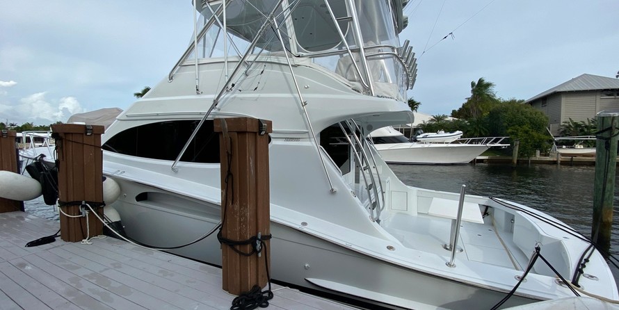 Hatteras 54 Convertible