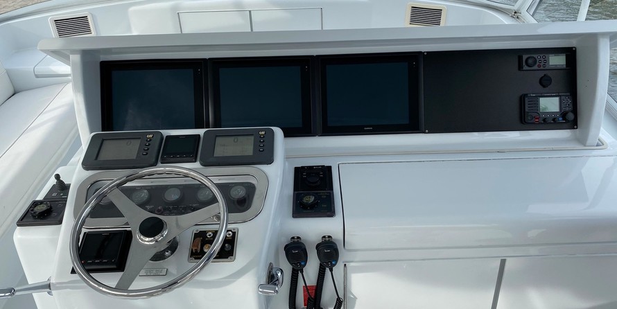 Hatteras 54 Convertible