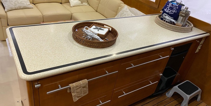 Hatteras 54 Convertible