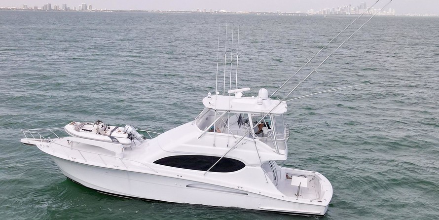 Hatteras 54 Convertible