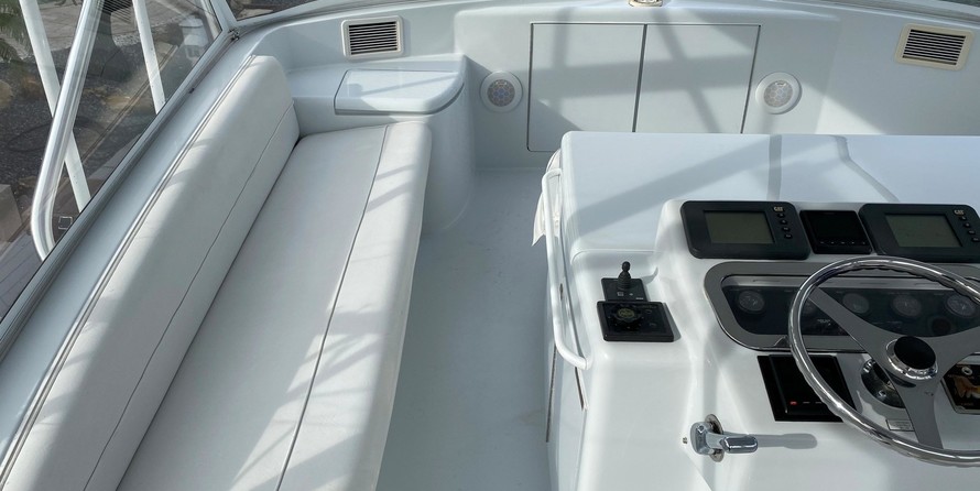 Hatteras 54 Convertible