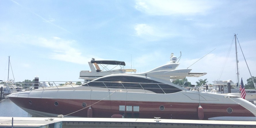 Azimut 68S