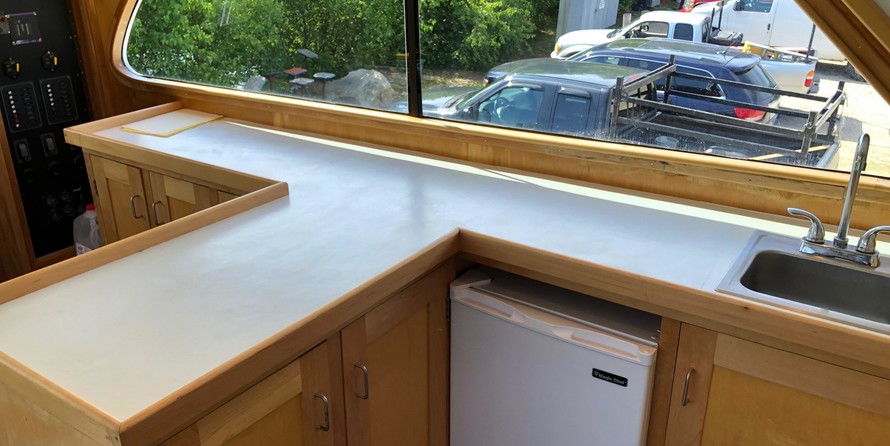 Custom Carolina Lewis Brothers 41 Flybridge Sportfish