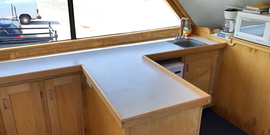 Custom Carolina Lewis Brothers 41 Flybridge Sportfish