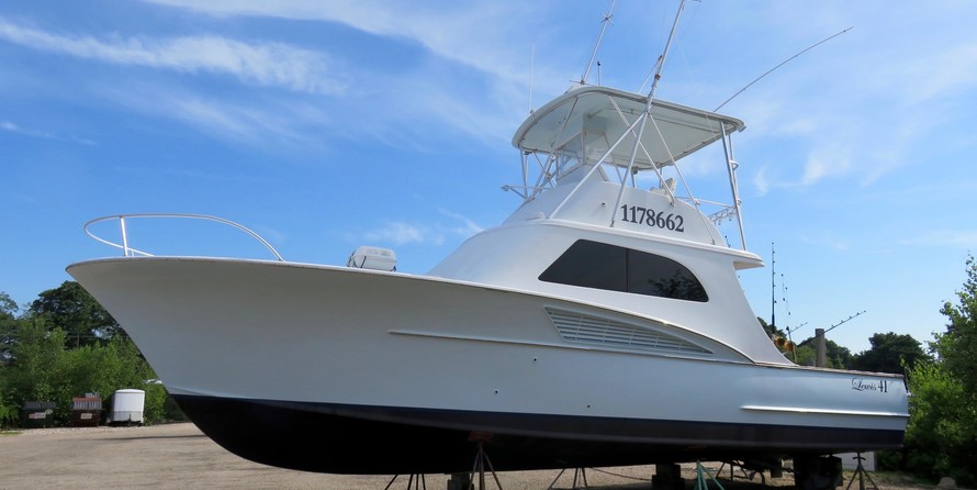 Custom Carolina Lewis Brothers 41 Flybridge Sportfish