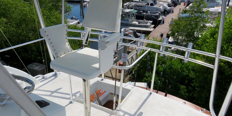 Custom Carolina Lewis Brothers 41 Flybridge Sportfish