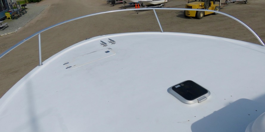 Custom Carolina Lewis Brothers 41 Flybridge Sportfish