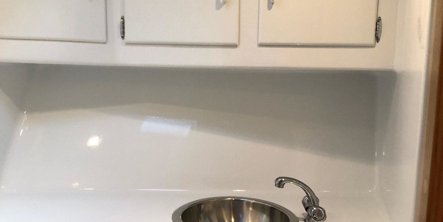 Custom Carolina Lewis Brothers 41 Flybridge Sportfish