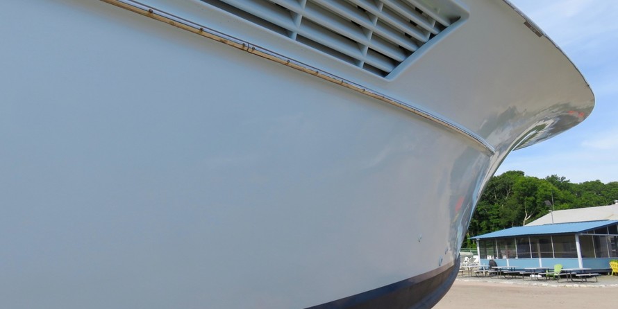 Custom Carolina Lewis Brothers 41 Flybridge Sportfish