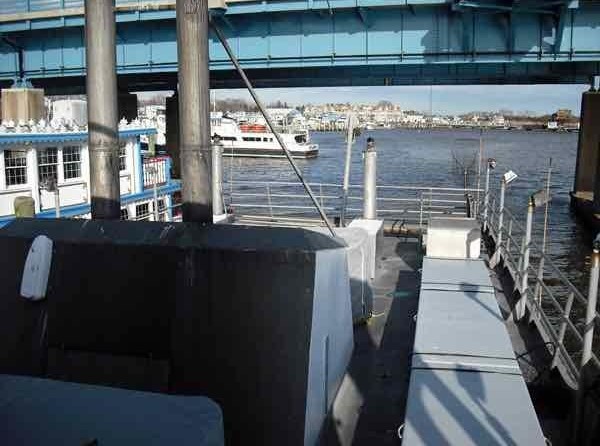 Derecktor Custom Charter