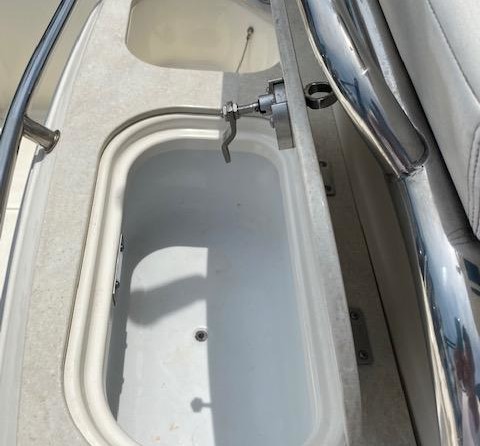 Boston Whaler 270 Dauntless
