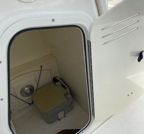 Boston Whaler 270 Dauntless