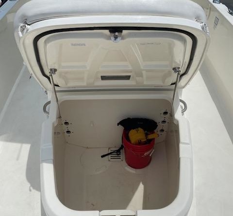 Boston Whaler 270 Dauntless