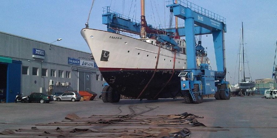 Pilothouse Yarrow & Co.