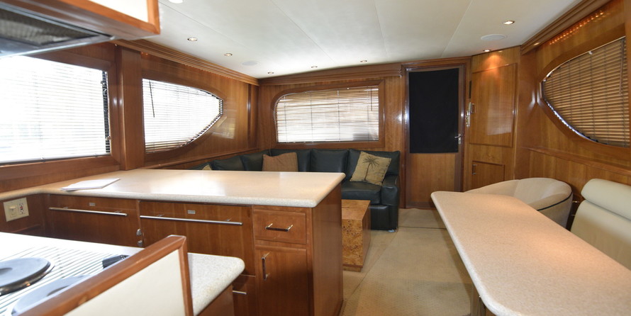 Hatteras GT45X Flybridge